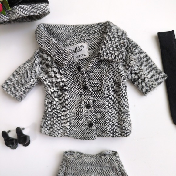 Vtg 60s Mattel Barbie Career Girl #954 Tweed Suit Outfit Black White COMPLETE - Picture 2 of 10